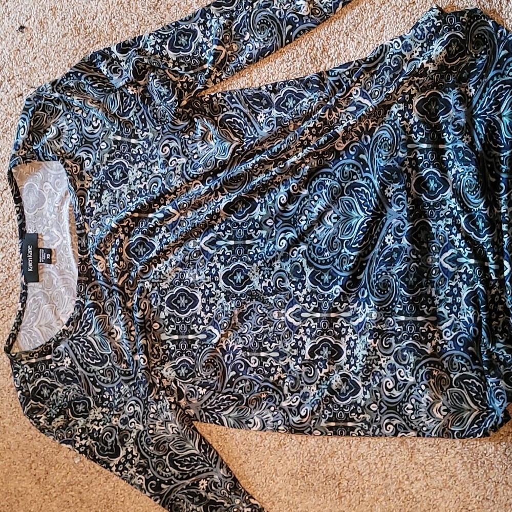 Karen Kane long sleeve blue pattern shirt